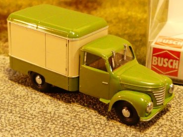 1/87 Busch Framo V901/2 Kofferwagen grün 52000