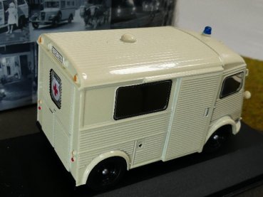 1/43 Atlas Citroen HY Ambulance Collection