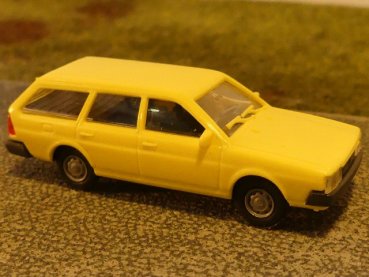 1/87 Imu VW Passat Variant gelb