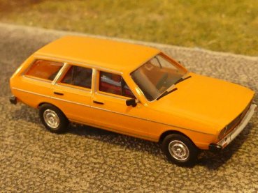 1/87 Brekina VW Passat Variant orange 25603