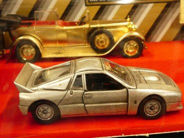 1/43 Solido Lancia 037 + Fiat 524N Set 1984 Italien