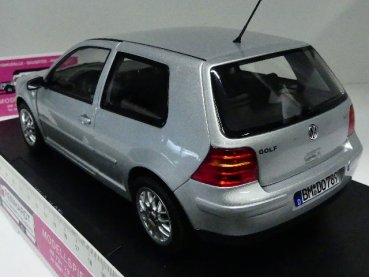 1/18 Norev VW Golf IV GTI 1998 silber 188570