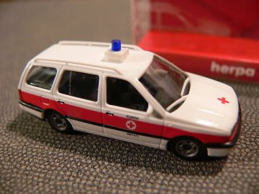 1/87 Herpa VW Golf GL Variant Notarzt Fürth 042338