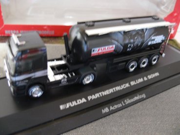 1/87 Herpa MB 120470 Actros L Fulda Blum und Sohn Partnertruck Silosattelzug