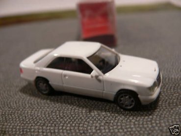 1/87 Herpa MB E 320 Coupe weiß 021456