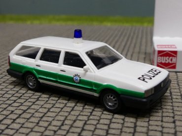 1/87 Busch VW Passat Polizei München 48112