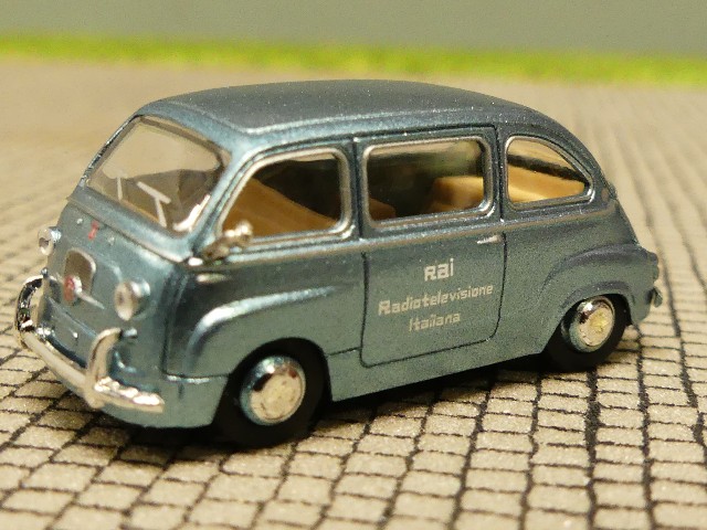 Modellspielwaren Reinhardt - 1/87 Brekina Fiat Multipla RAI Italien 22462  in Faltbox