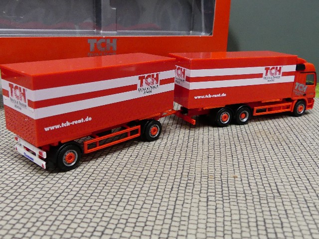 Modellspielwaren Reinhardt - 1/87 Herpa MB Actros TCH Rental