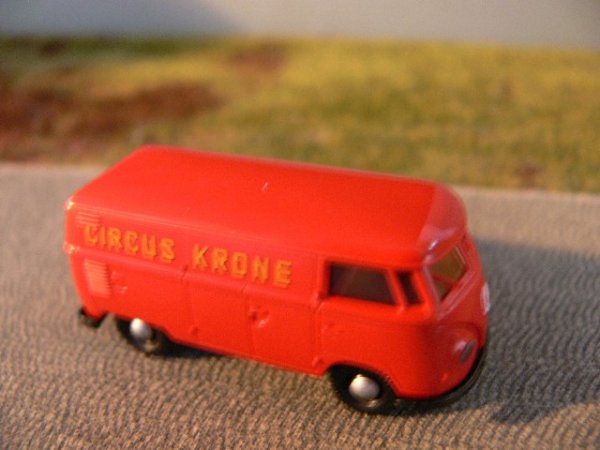 1/87 Brekina # 0068 VW T1 b Kasten Circus Krone 3260