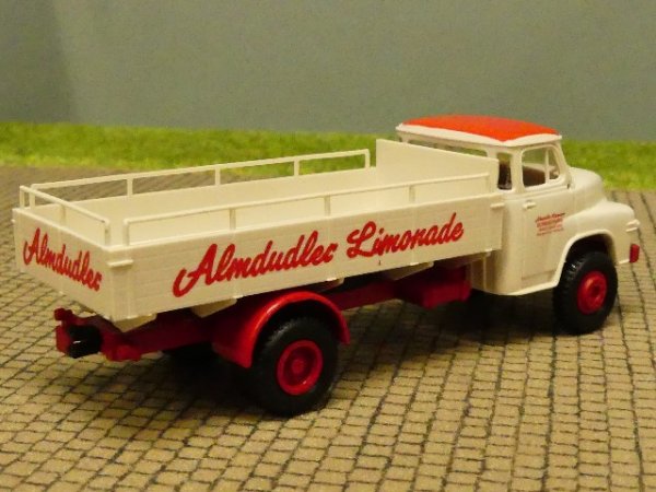 1/87 Brekina MAN 520 Almdudler Limonade Bierpritsche 4557