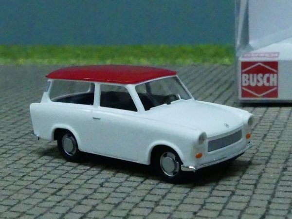 1/87 Busch Trabant P601 Universal weiß mit rotem Dach 53209