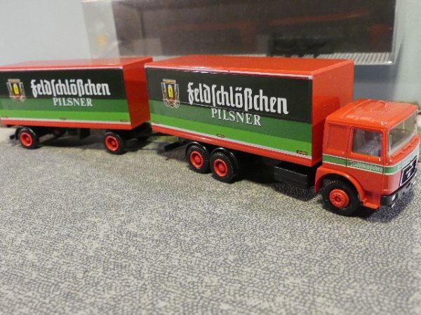 1/87 Herpa Albedo MAN F8 Feldschlößchen Pilsner Getränkekoffer HZ #733