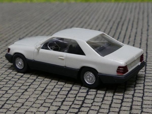 1/87 Wiking MB 300 CE Coupe grauweiß 143 1 A