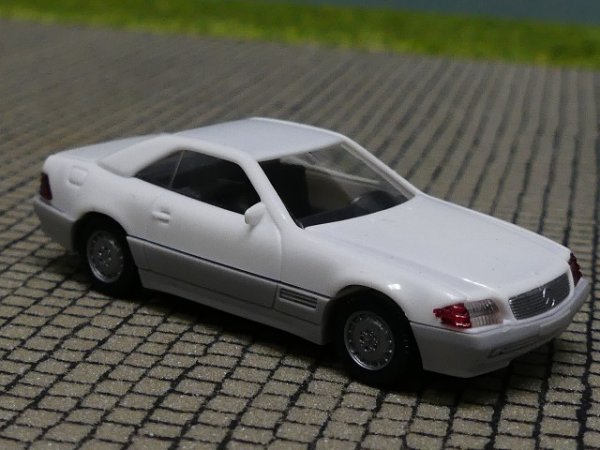 1/87 Wiking MB 500 SL weiß 141