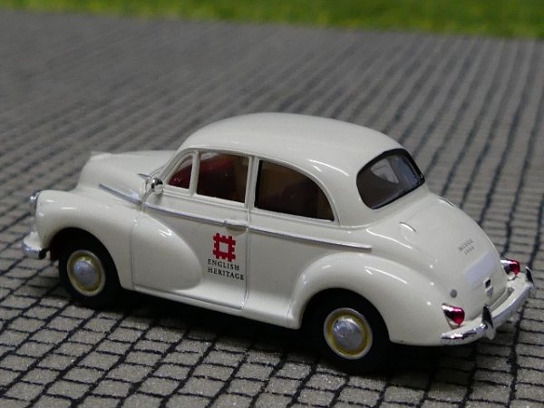 1/87 Brekina Morris Minor des English Heritage GB 15213