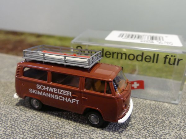 1/87 Brekina T2 Bus Schweizer Ski Mannschaft 90926