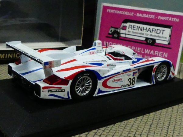 1/43 Minichamps Audi R8 Team Champion Petit Le Mans 2001 400 010938