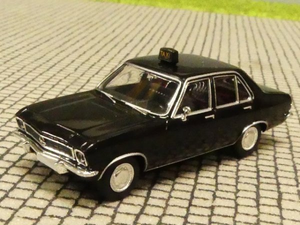 1/87 Brekina Opel Ascona A Taxi 20378