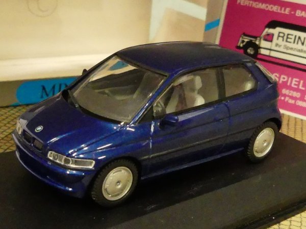 1/43 Minichamps BMW E1 blaumetallic