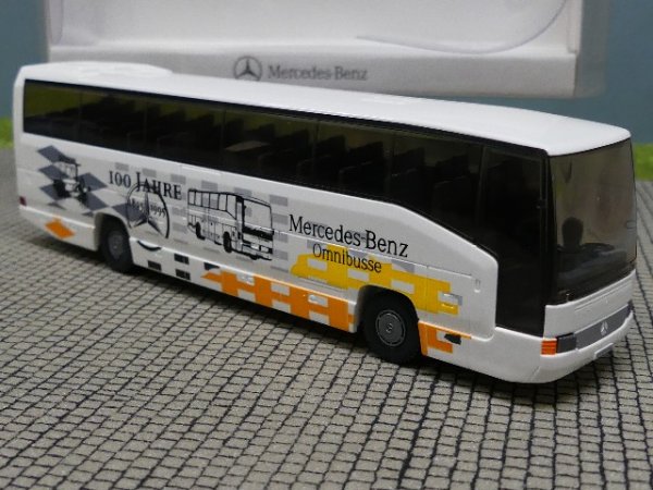 1/87 Wiking MB O 404   100 Jahre Mercedes Benz Omnibusse weiß