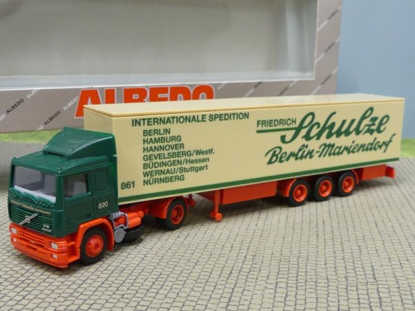 1/87 Herpa Albedo Vovlo F12 Schulze Berlin Koffer-Sattelzug 300141