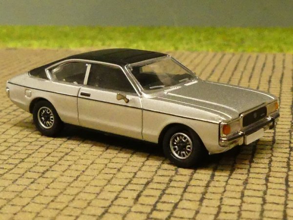 1/87 PCX Ford Granada MK I Coupe silber/mattschwarz 870339