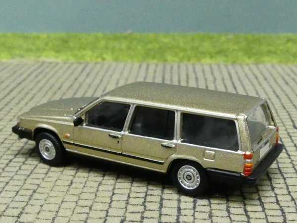 1/87 PCX Volvo 740 Kombi beige metallic 870112