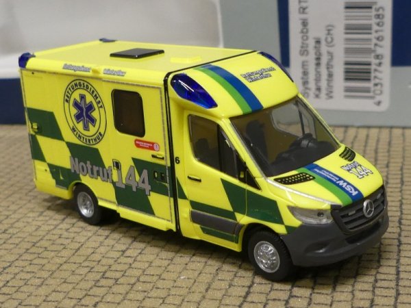 1/87 Rietze System Strobel RTW '18 Kantonsspital Winterthur CH 76168