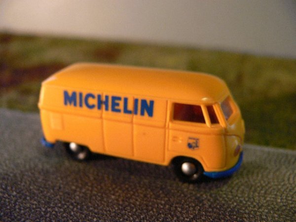 1/87 Brekina # 0079 VW T1 a Michelin Kasten