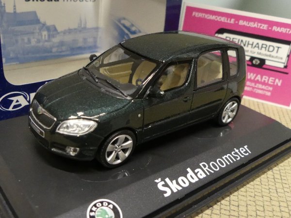 1/43 Abrex Skoda Roomster dunkelgrün metallic A16