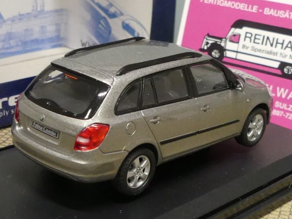 1/43 Abrex Skoda Fabia Kombi grau A14