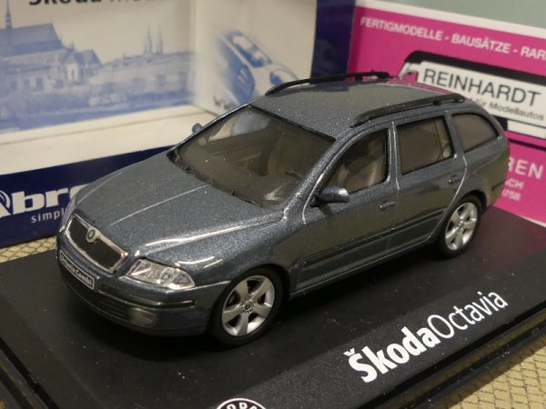 1/43 Abrex Skoda Octavia Kombi graublau A17