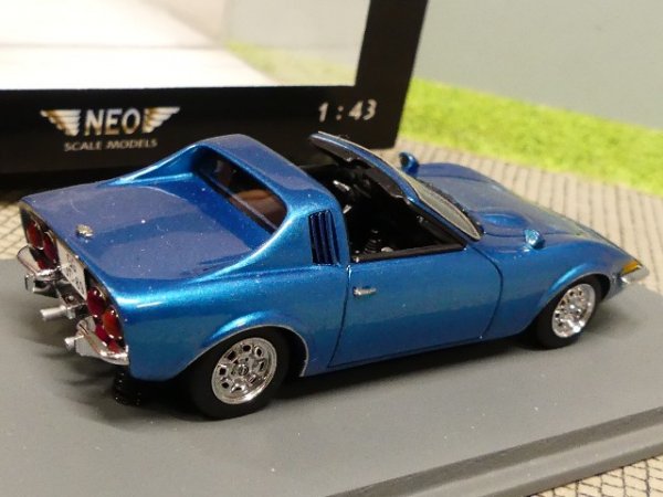 1/43 NEO Opel GT Aero blaumetallic 43080