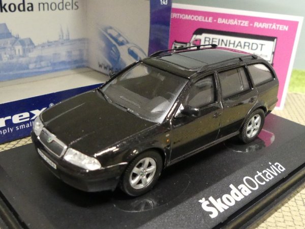 1/43 Abrex Skoda Octavia Kombi mit Schiebedach schwarz A21