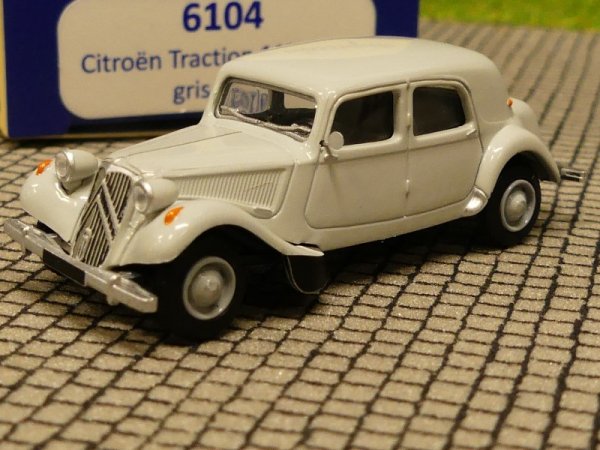 1/87 SAI Citroen Traction 11B 1952 hellgrau 6104