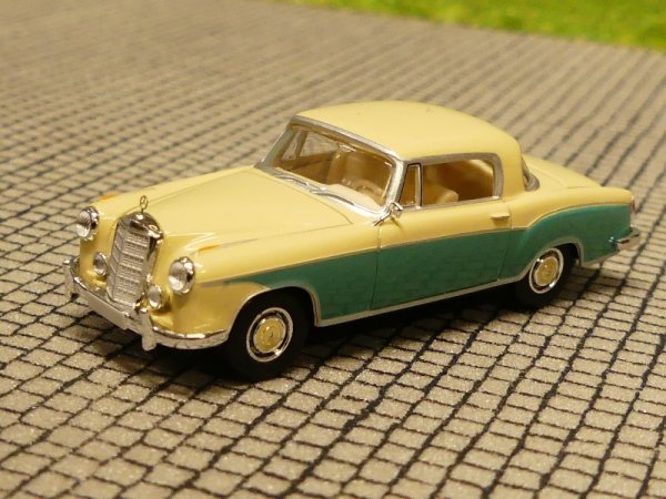 1/87 Brekina MB 220 S Coupe beige/grün 13507 Starmada