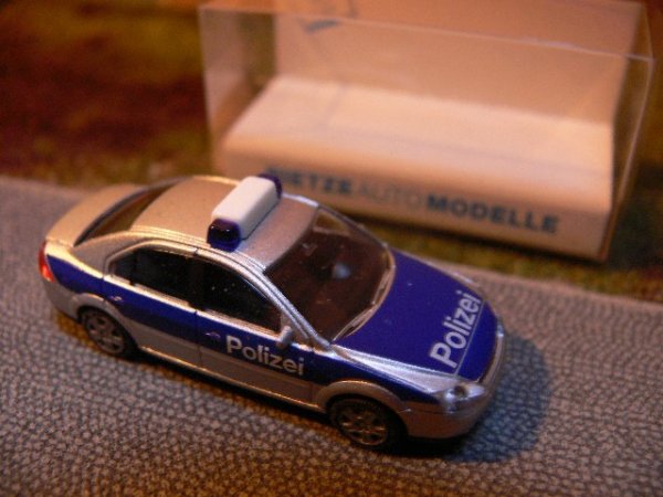 1/87 Rietze Ford Mondeo Ghia Polizei silber-blau