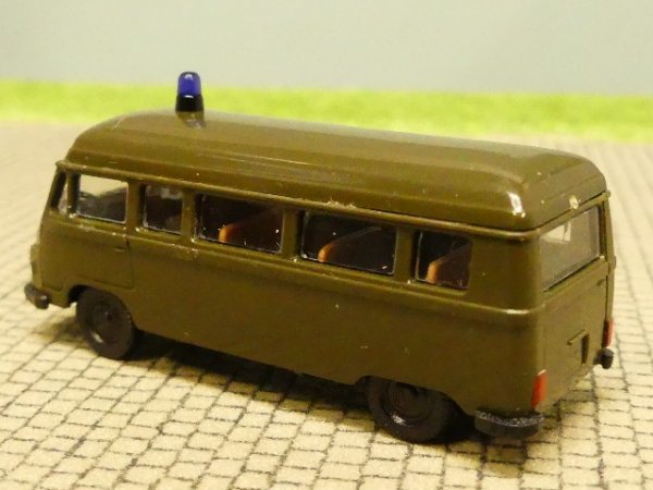 1/87 APS MB 207 Feldjäger Bus 09025