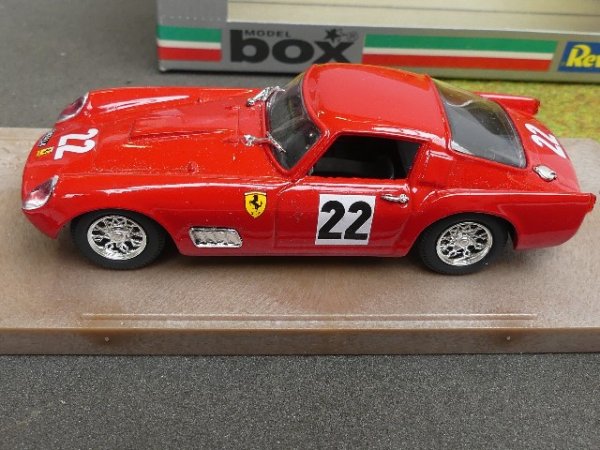 1/43 Box Ferrari 250 TDF G.P. de Paris 60 #22 8426