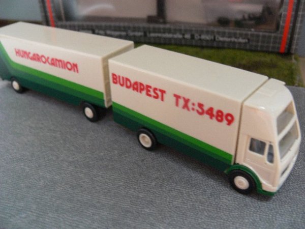 1/87 Herpa MB NG Hungarocamion Budapest Ungarn Volumen-Hängerzug