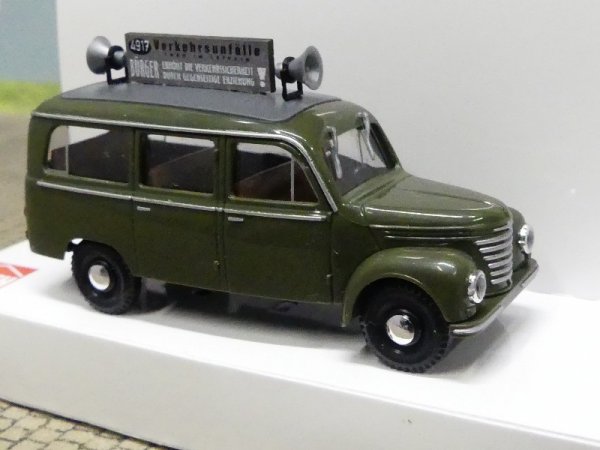 1/87 Busch Framo V901/2 Volkspolizei 51262