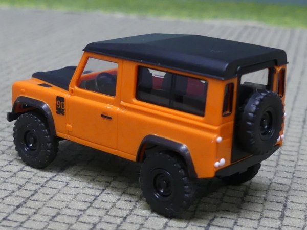 1/87 Busch Land Rover Defender '90 Last Edition 54309