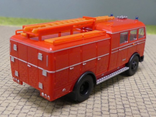 1/87 Heico MB Pullmann LP 311 Tanklöschfahrzeug Bachert HC 2002