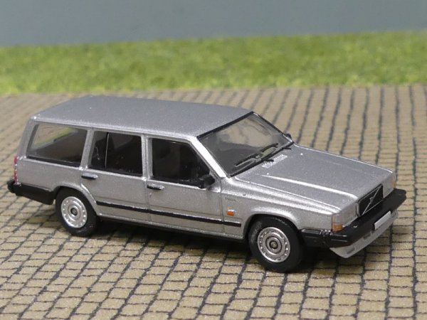 1/87 PCX Volvo 740 Kombi silber 870664