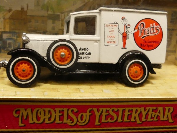 Matchbox Yesteryear Ford A Van 1930 Pratts American Oil Y22