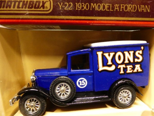 Matchbox Yesteryear Ford Van 1930 A Lyons Tea Y22