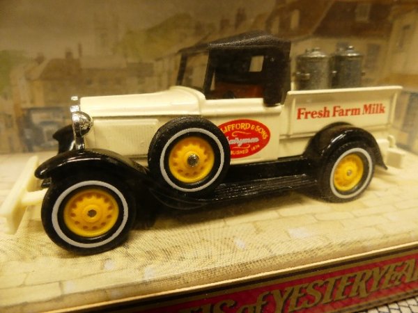 Matchbox Yesteryear Ford A 1930 Fresh Farm Milk W. Glifford Y35