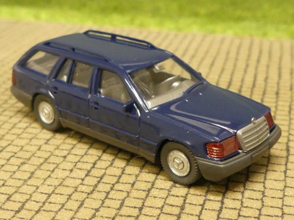 1/87 Wiking MB 230 TE nachtblau 154 1 A