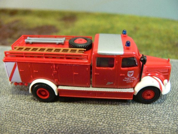 1/87 Brekina MB 311 Feuerwehr Frankfurt TLF 16