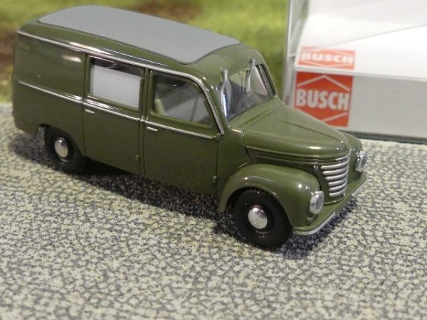 1/87 Busch Framo V901/2 Volkspolizei Halbbus 51274